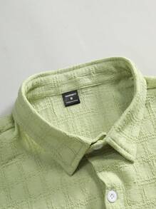 Manfinity Homme 男士純色短袖休閒襯衫，適合日常通勤和休閒，夏季適用