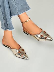 New Arrival Women's Closed Toe Flat Shoes With Cut-Out Design, French Style, Fashionable For Summer