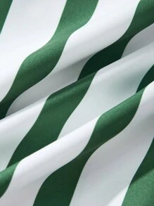 SHEIN 前半披衣綠色條紋口袋拼接短袖T恤和條紋褲休閒套裝，適合十幾歲男孩 - 橄欖綠 - 查看 7