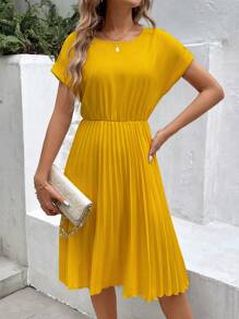 EMERY ROSE Fashionable & Elegant Pleated Short Sleeve Dress Maxi Women Outfit