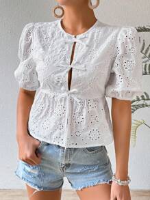 Breezaya 中空提花綁帶襯衫，泡泡袖設計 - 白色 - 查看 3
