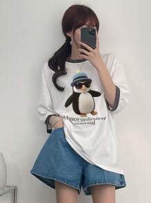 DAZY Camiseta casual de mujer de manga de hombro caído con estampado de dibujos animados de verano y parche con eslogan "Tengo un potencial ilimitado"