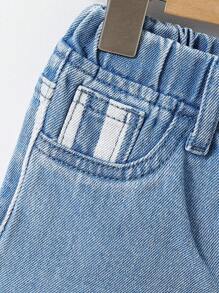 SHEIN 寶寶男童休閒條紋印花直筒藍色牛仔短褲，適用於春夏季 - 淺色水洗藍 - 查看 3