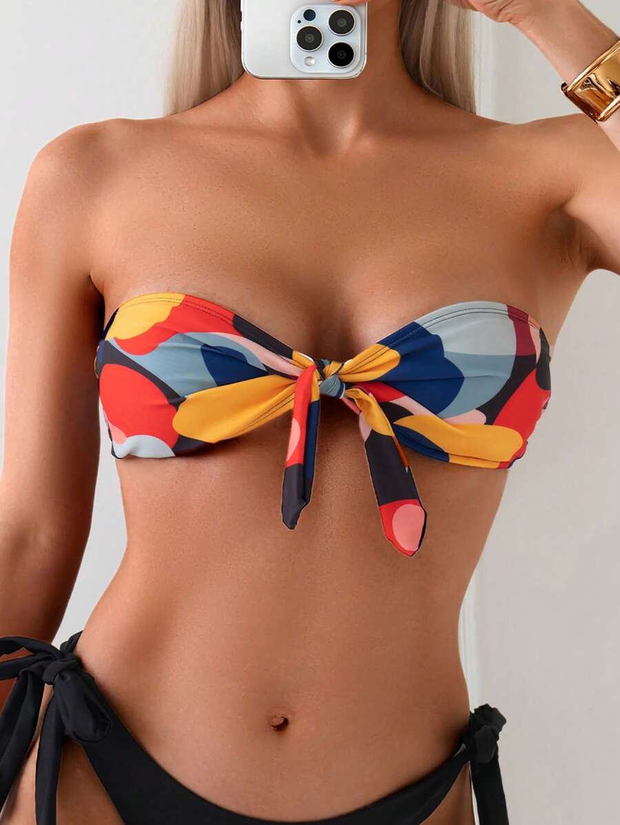 Parte superior de bikini con nudo delantero y estampado aleatorio para la playa en verano - Multicolor - Ver 1