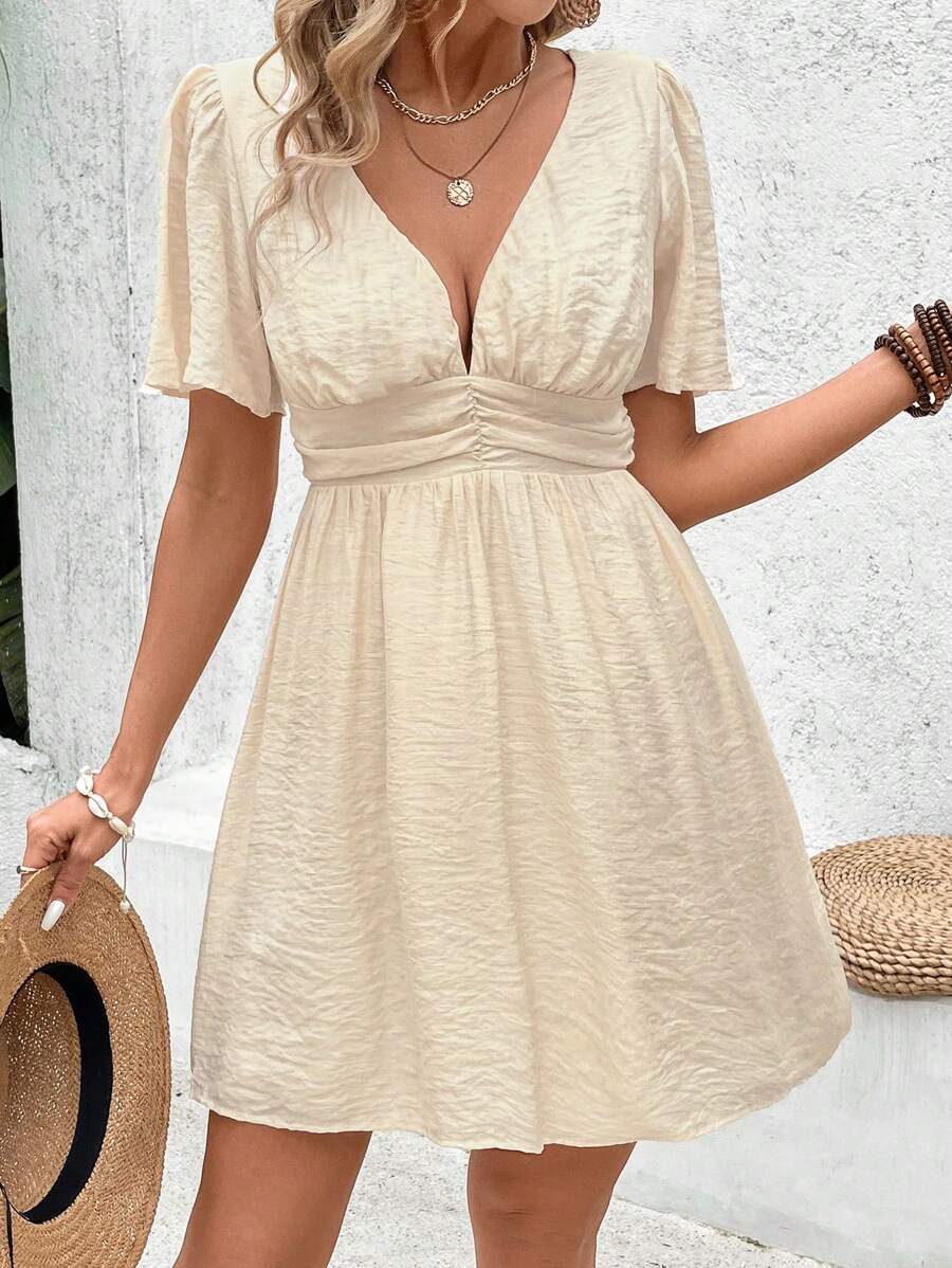 SHEIN Frenchy 女士夏季假日休閒純色束腰連衣裙 - 米色 - 查看 1