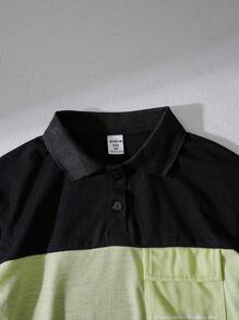 SHEIN 1 pieza de polo casual y de moda con hombro caído y diseño de bloques de color para niños jóvenes, adecuado para uso diario y vacaciones de verano