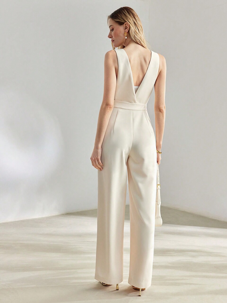 MOTF SOLID PLUNGING NECK SEAM FRONT SLANT POCKET JUMPSUIT WITHOUT TUBE TOP