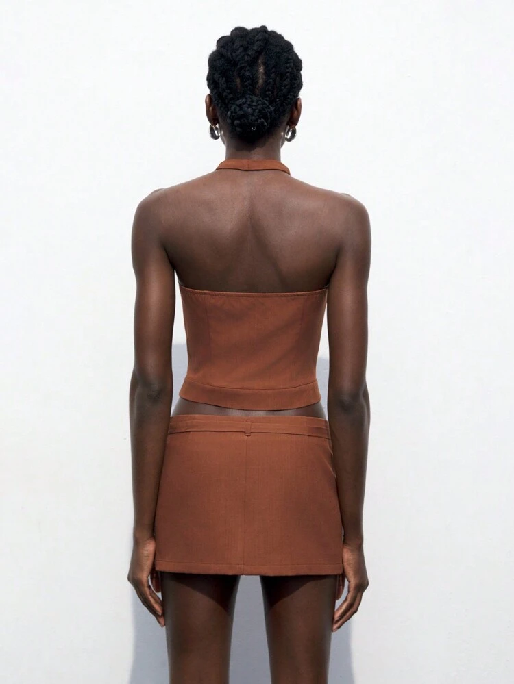 SHEIN Maija 2 piezas Conjunto de regreso a la escuela marrón para mujer, top de hombros descubiertos de unicolor simple y conjunto de minifalda