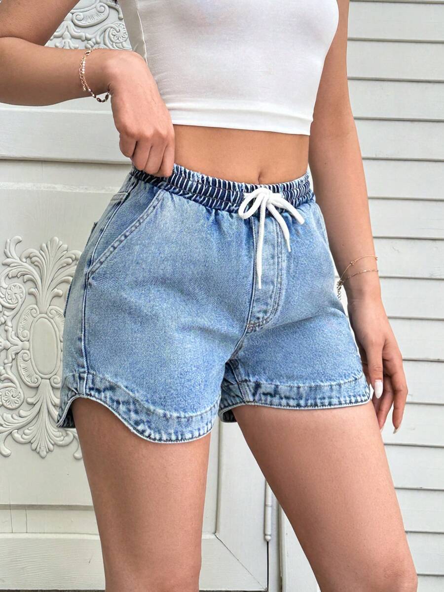 RueChic Rigid Elastic Band Detailed Mini Denim Short - Light Wash - View 1