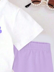 SHEIN Leap Crew Conjunto de ropa para bebé niña, conjuntos de bebé niña, ropa kawaii, dos piezas, conjunto informal y lindo de bebé niña con estampado de flor y cara sonriente en camiseta de manga corta blanca y pantalones cortos de color púrpura claro, adecuado para primavera/verano - Multicolor - Ver 4