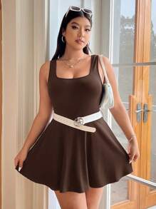 SHEIN EZwear Mono sin mangas de talla grande para mujer con falda interior y pantalones cortos con bolsillo, unicolor