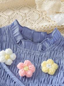 SHEIN Vintaside Kids Conjunto para bebé niña con decoración floral, camiseta de manga corta y pantalones cortos a la moda - Azul lavado oscuro - Ver 5