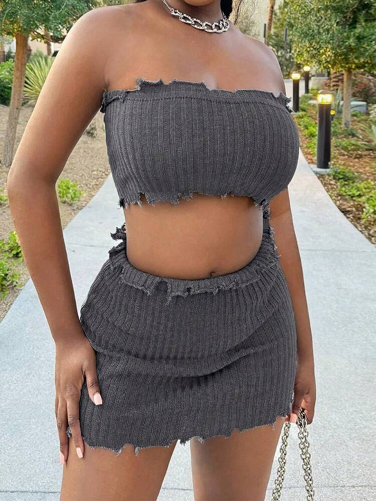 Women Sexy Sleeveless Sweater 2pcs Set, Short Cropped Top With Off Shoulder Cut And Knitted Skirt