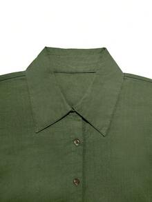 Set di camicia a maniche lunghe e shorts semplice e minimalista per donna, adatto per uso quotidiano