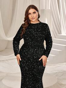 Faeriesty Curve Plus-Size Formal Evening Gown With Elegant Round Neck, Flattering Long Sleeves, And Stunning Mermaid Hemline For Weddings, Charity Galas, Award Ceremonies, And Formal Dinners
