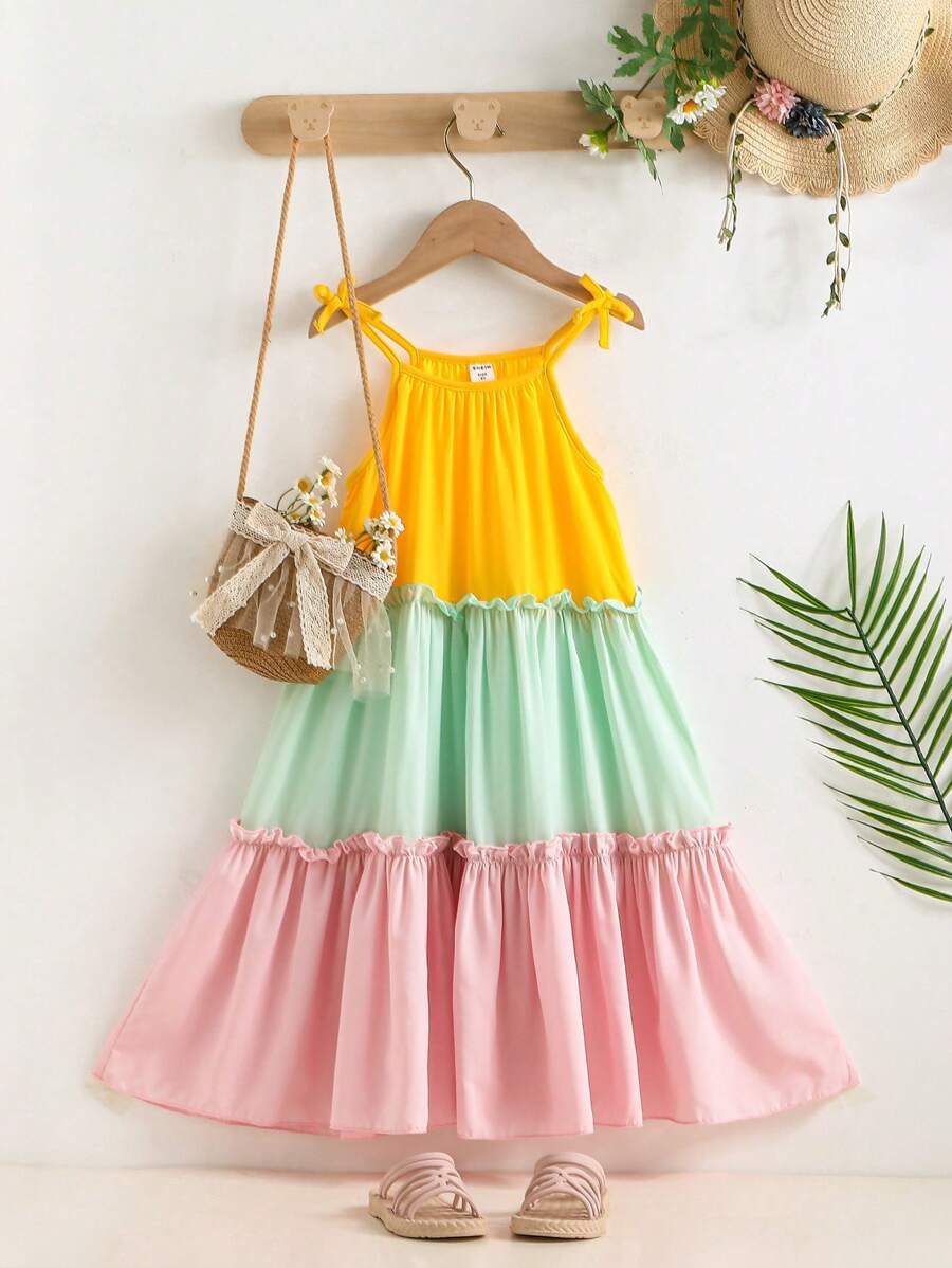 SHEIN 小女童撞色肩部蝴蝶結荷葉邊吊帶連衣裙 - 彩色 - 查看 1