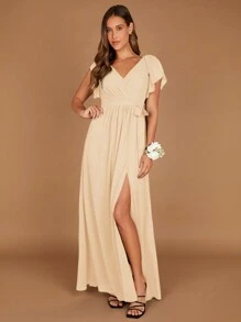 SHEIN Belle Vestido de Dama de Honra Elegante para Adultos com Decote em V, Borda com Babados e Fenda - Bege - Visão 1