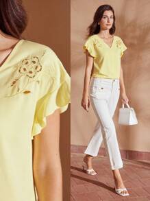 MOTF PREMIUM V-NECK EMBROIDERY LASER CUT FLARE SLEEVE BLOUSE - Yellow - View 2