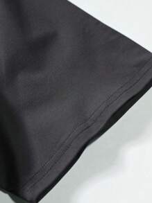 NEOREFINED 男士夏季純色圓領短袖休閒T恤 - 深灰色 - 查看 4