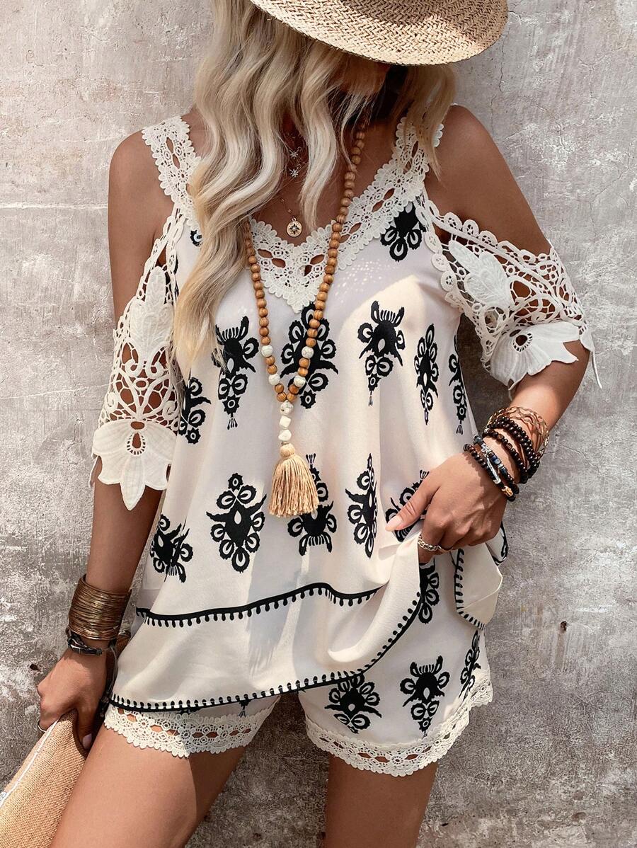 SHEIN Clasi Bộ áo và quần short in họa tiết mùa hè cổ chữ V dành cho nữ - Màu be - Xem 1