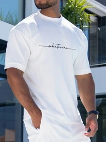 Camiseta casual de manga corta con cuello redondo y estampado de letras para hombre de talla grande