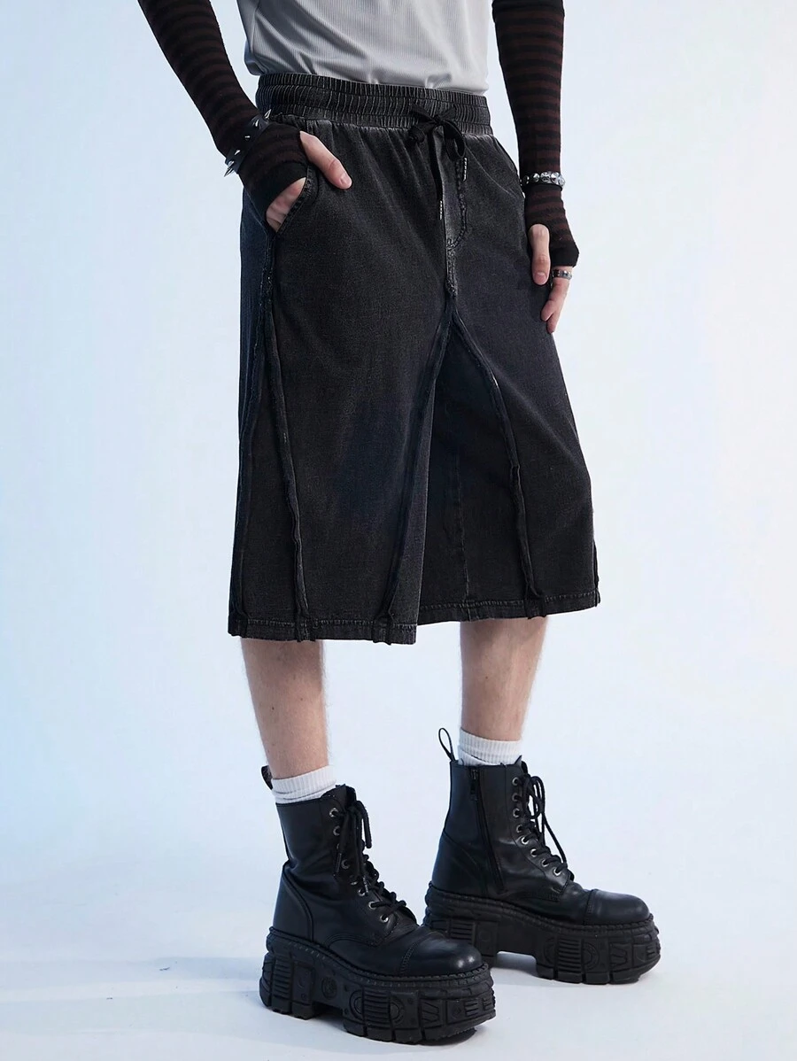 Manfinity EMRG Y2K Retro Street Men Black Denim Distressed Snow Washed JORTS