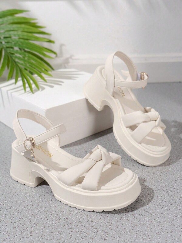 Women's 2024 Summer New Fashion Chunky Heel Versatile Korean Soft Thick Sole Comfortable Beige Sandals