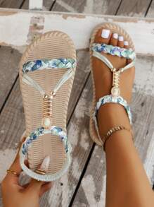 WRCVS 女士銀色編織平底涼鞋，輕量防滑海灘鞋，編織圖案和波西米亞花卉設計，顏色隨機