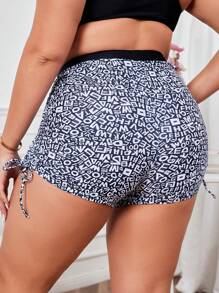 SHEIN Swim Curve شورتات فضفاضة برباط يمكن ارتداؤها في الشاطئ أثناء فصل الصيف للسيدات بأحجام كبيرة ، بنمط مطبوع بالكامل (طبعات عشوائية)