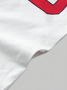 Manfinity LEGND Camiseta de verano informal para hombres de talla grande con estampado gráfico de letra y cabeza de toro, manga corta, cuello redondo, para salir y usar en la calle