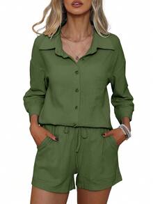 Set di camicia a maniche lunghe e shorts semplice e minimalista per donna, adatto per uso quotidiano