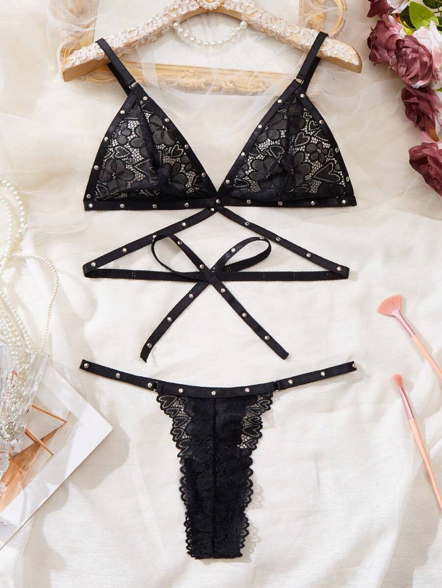 SHEIN Bộ đồ lót hình tam giác và áo ngực có dây buộc màu trơn dành cho nữ - màu đen - Xem 1