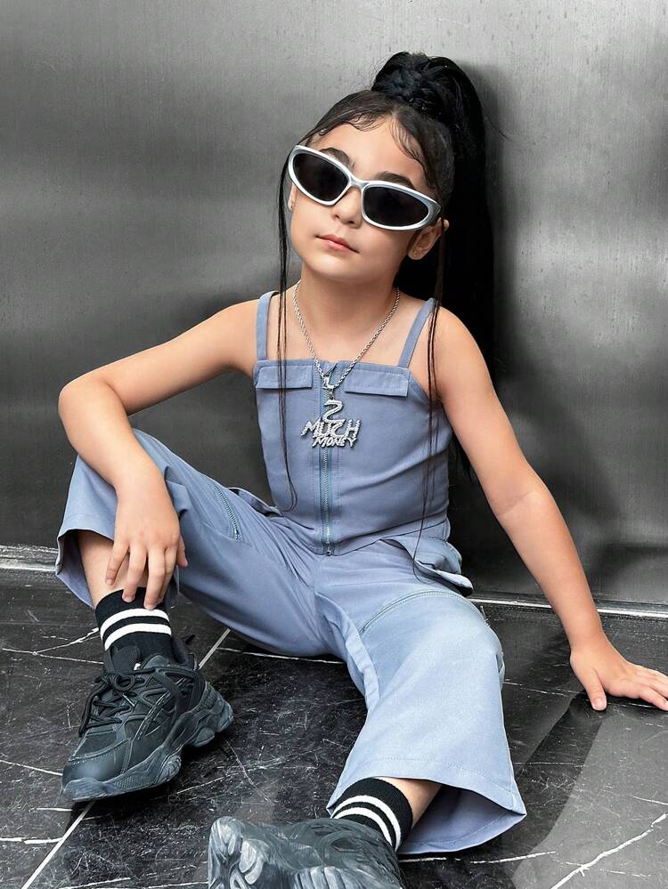 Young Girl Grey Cool Cargo Style Style Metal Zipper Suspenders Top And Pants Outfit, With Exposed Pockets, Great For Photoshoots And Outdoor Activities