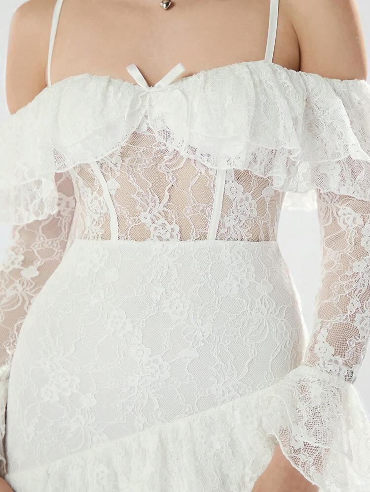 Women's White Romantic Lace Open Shoulder Dress With Bowknot, Ruffles And Asymmetrical Hemline, Perfect For Vacation,Cocktail And Prom 