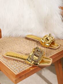 2024 Nowe wiosenne i letnie damskie wygodne, antypoślizgowe, odporne na zużycie sandały z kwadratowymi noskami z metalową klamrą na imprezy i na co dzień