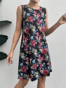 RueChic Woman Flower Printed Mini Length Dress - Black - View 4