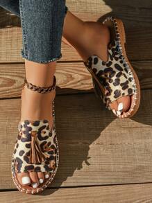 Women's Tasseled Leopard Print Flat Sandals, Bohemian Beach Resort Flip Flops, Fashionable Versatile Outdoor Wear - Beige - View 5