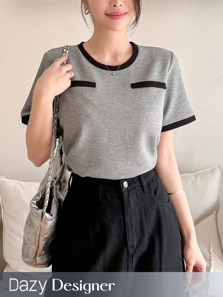 Women's Round Neck Color Block Design T-Shirt With A Sense Of Style Summer Preppy Tops