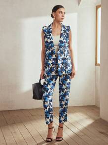 MOTF Classy ALLOVER FLORAL PRINT PEAK COLLAR BUCKLE BELTED WAISTCOAT - Blue - View 6