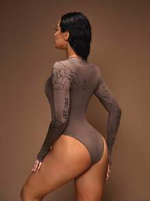 Easithlete Women's Printed Simple Daily Sports Bodysuit - Apricot - View 2