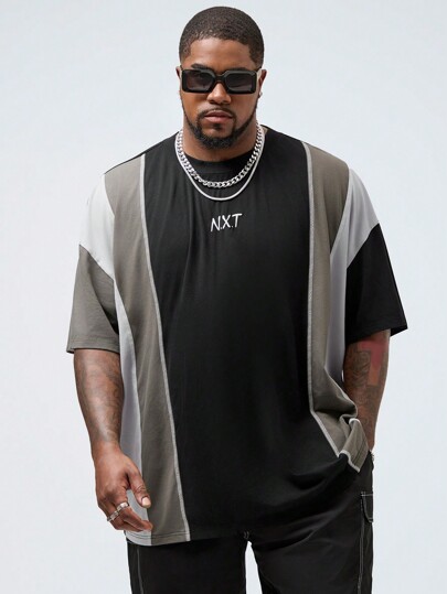 Manfinity VCAY Camiseta Casual de punto CVC con impresión y bordado de letras para hombres en tallas grandes, corte holgado con hombros caídos y parches recortados