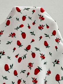 Chiquease 吊带碎花可爱迷你连衣裙，性感蕾丝荷叶边白色短款紧身连衣裙 - 白色 - 查看 7