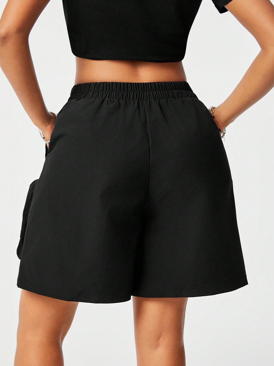 Women's Multi-Pocket Zipper Casual Loose Street Style Solid Color Shorts For Spring/Summer