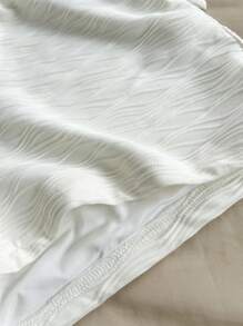 Soleia 2 件性感纹理抹胸短款上衣和高腰短裤套装 - 米色 - 查看 6