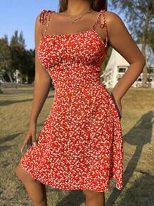 Breezaya Vestido de cami A-Line con pliegues en el busto y estampado floral