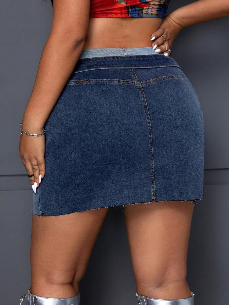 Plus Size Women's Fashionable Denim Skirt With Button Decoration
