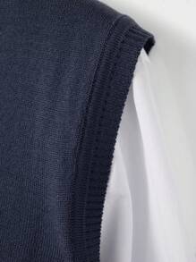 SHEIN Cottnline Men Solid Sweater Vest Without Shirt - Blue - View 4