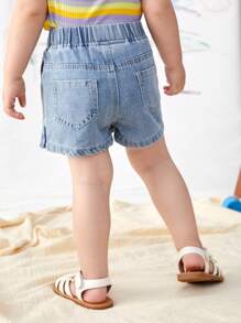 嬰兒女孩可愛菊花印花彈性腰頭牛仔短裙裝，適合休閒或度假外出穿著