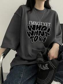 女士夏季宽松休闲T恤，印有标语，圆领落肩袖，适合度假穿着 - 深灰色 - 查看 1