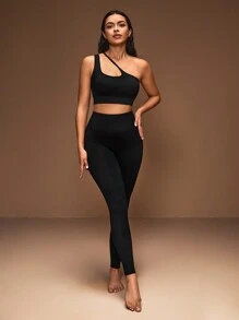 SHEIN Sports Ensemble de sport pour femme avec haut à une épaule de couleur unie et short simple